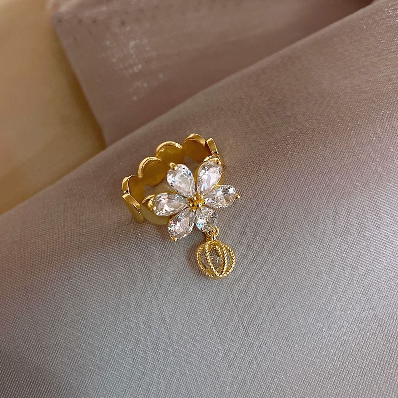 Kreative Zircon Wassertropfen Blätter Anhänger offener Ring für Frau Luxus Hochzeitsparty Schmuck Mode ungewöhnliche Mädchen Metallringe