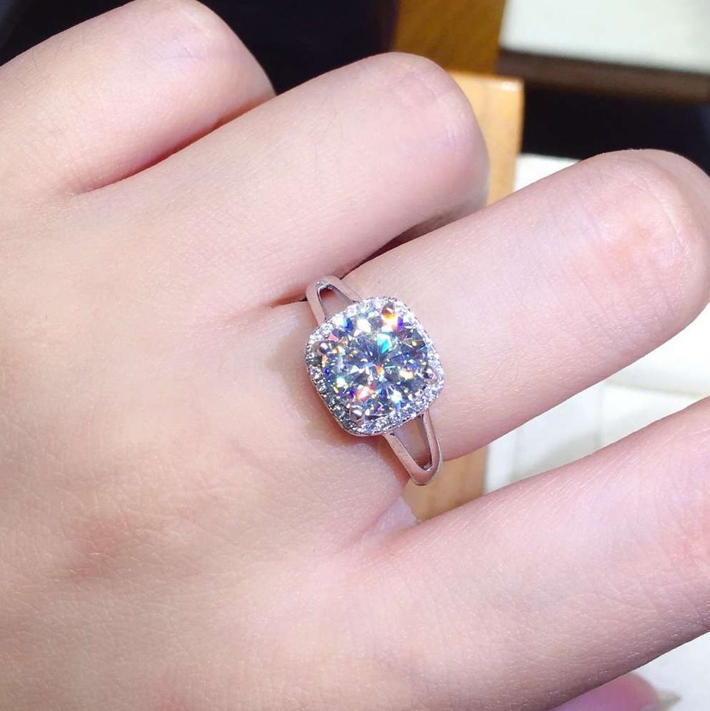 Luxuriöser Diamant Acht Herz Acht Pfeil Plated Ring