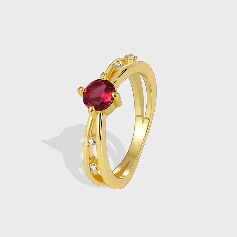Weibliches Temperament einfacher roter Zircon Index Finger Ring