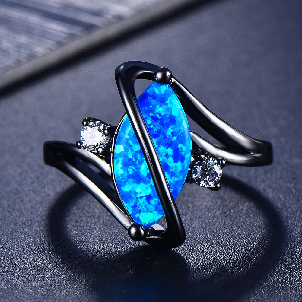 Einzigartiges Pferdauge Blau / Weiß Feuer Opal Stein Ringe für Frauen Silberfarbe Luxus Zirkon Hochzeitsschmuck Verheißung Verlobungsring