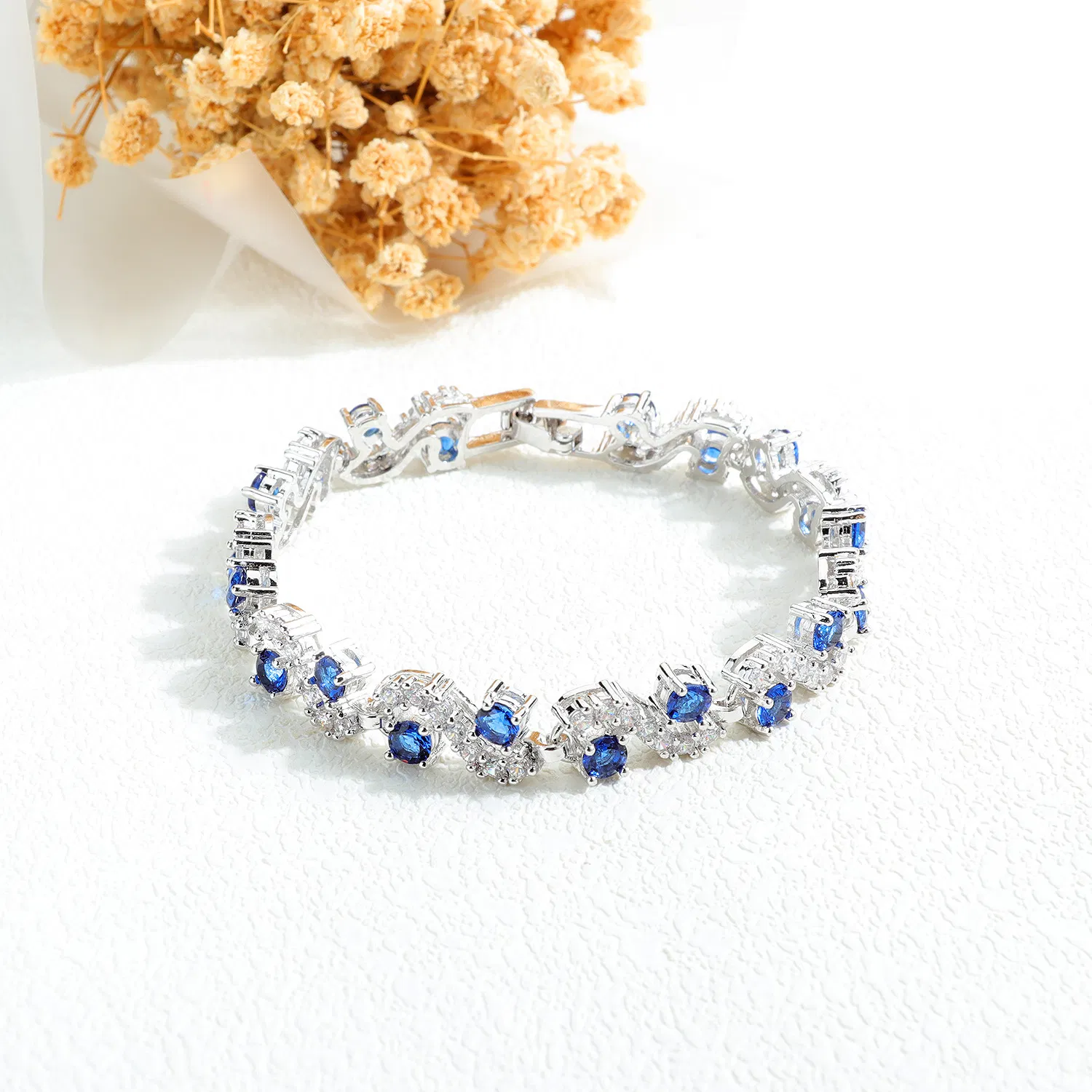 Zart funkelnder Diamant Schmuck Zirkon Rhodium Plated Armband