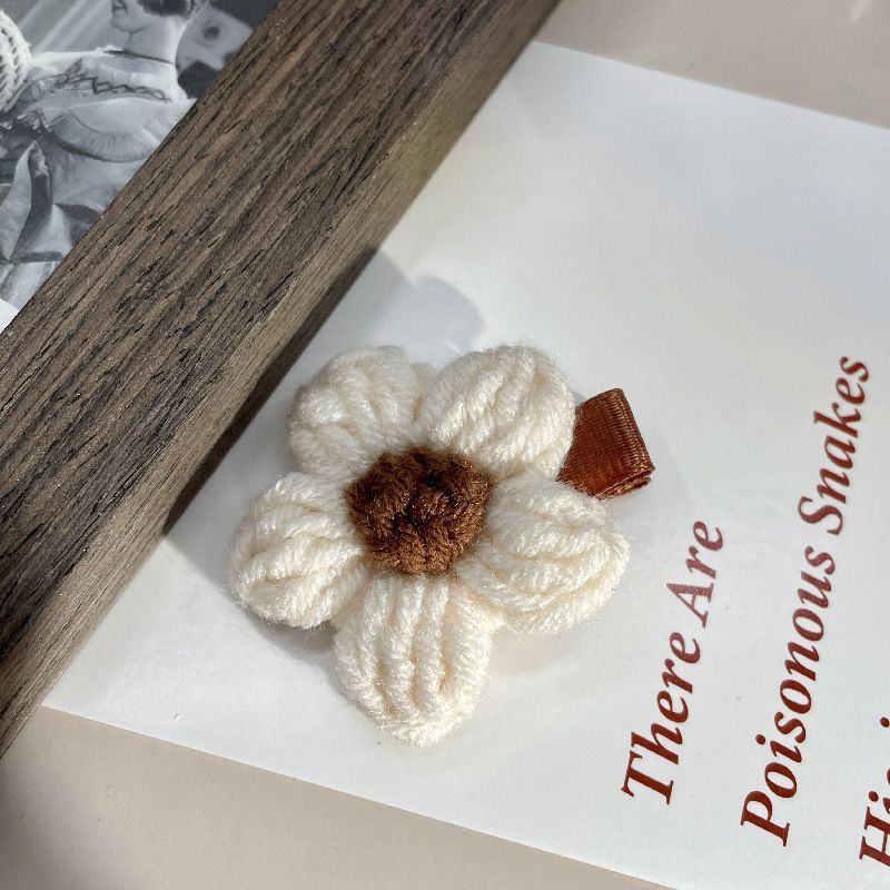 Milch Kaffee Retro Gewebte Wolle Blumen Haarspin Haar Accessoires
