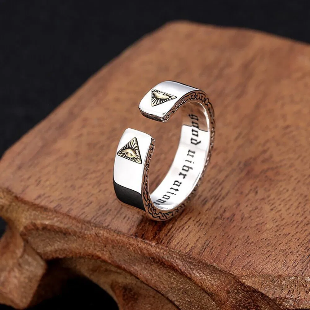 Trendy Männer Alphabet Persönlichkeit Gottes Auge Ring