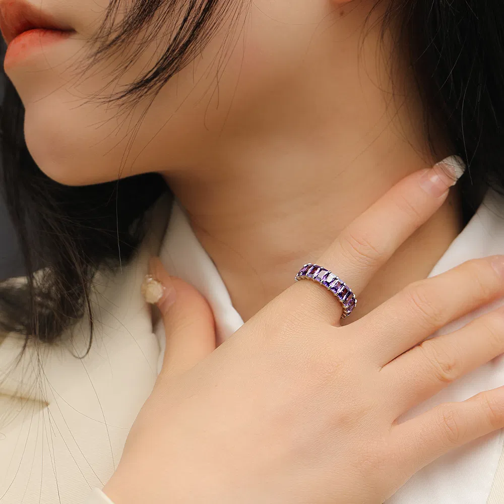 Mode Diamant-Stipped Ring Schmuck Licht Luxus Minderheit farbenfrohe Kristallringe