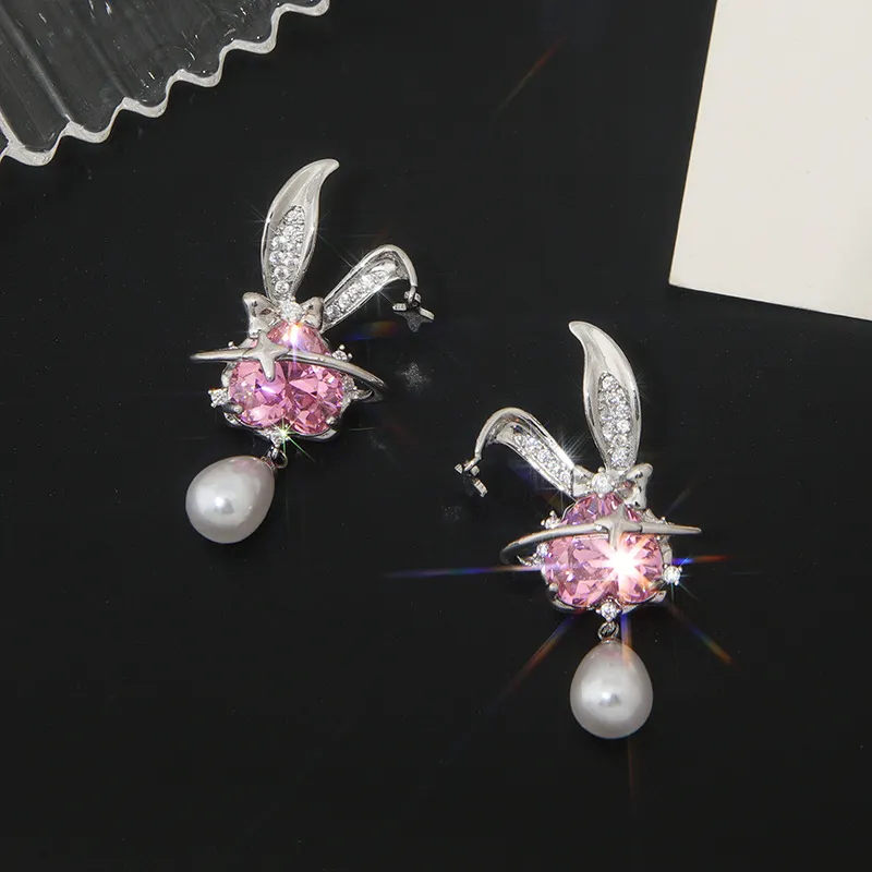 Micro Inlaid Pulver Zirkonium Kaninchen Ohrringe Frauen Licht Luxus