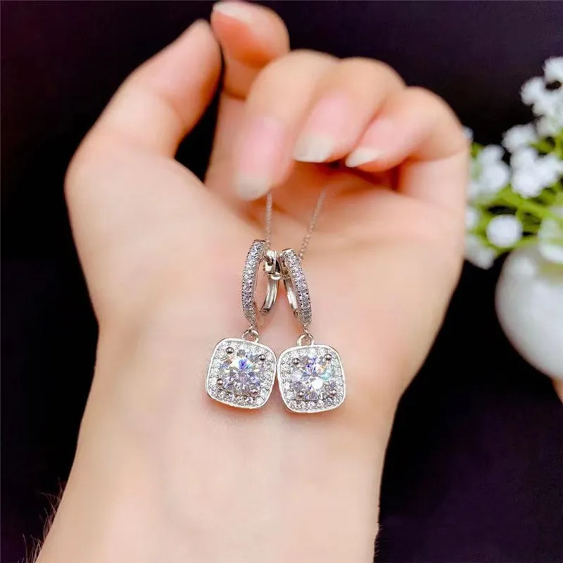Frauen Mode Persönlichkeit Moissanite Stud Ohrringe