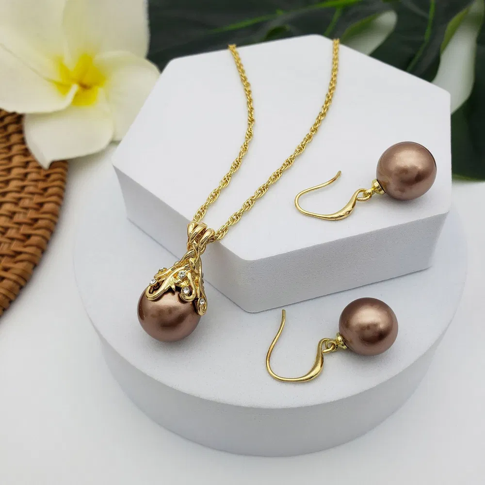 Frauen Mode Botanisch Blumengravur Brass Anhänger Halskette Ohrringe Zwei-Teil - Set