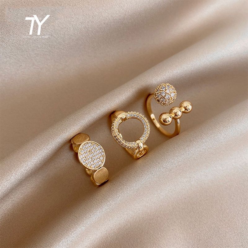 2020 neue klassische Zirkonkreis offener Ring für Frau Sexy Finger Accessoires Mode koreanischer Schmuck Hochzeitsfeier ungewöhnliche Ringe