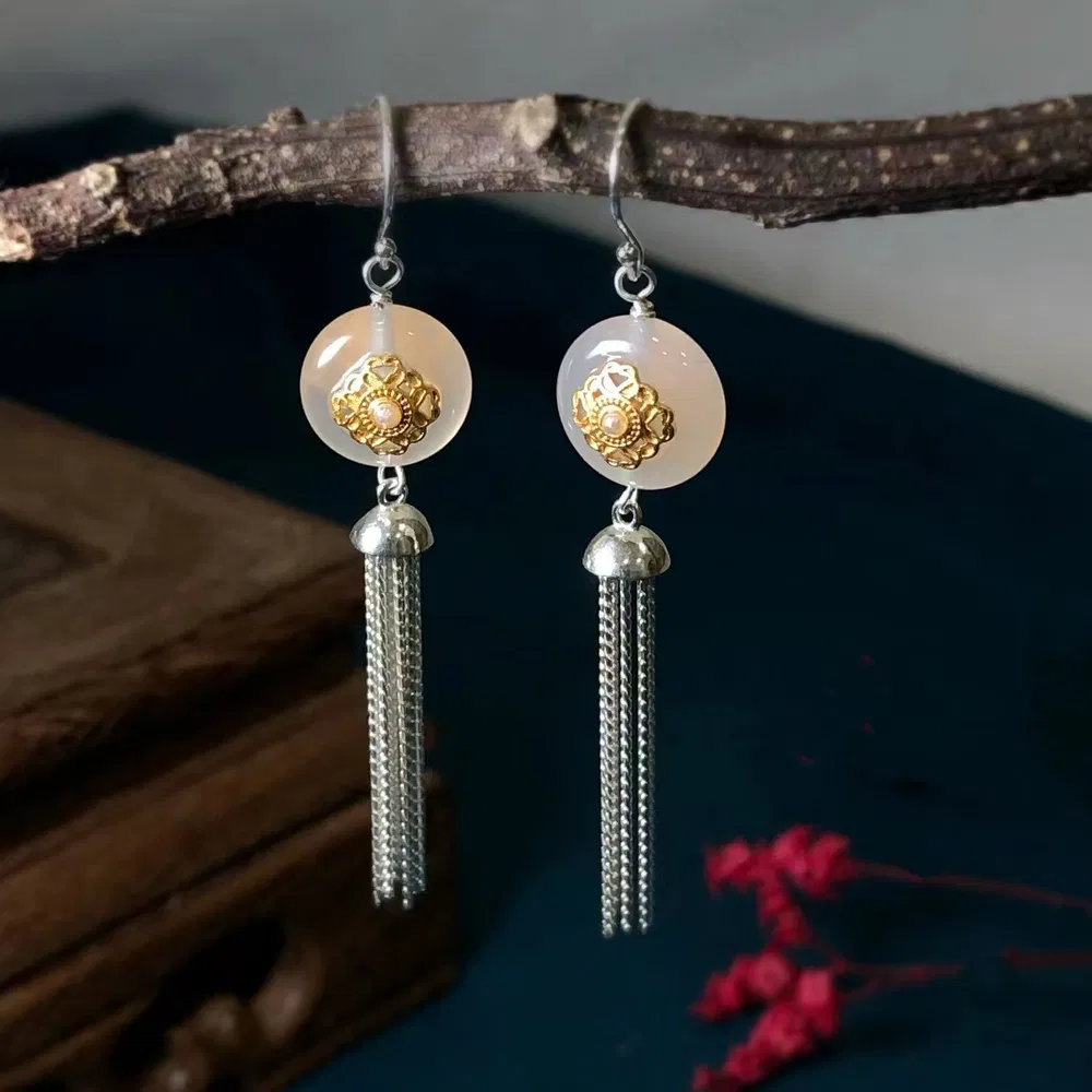 S925 weiße Chalcedony Tassel Ohrringe Silber Ohrringe Damen Schmuck