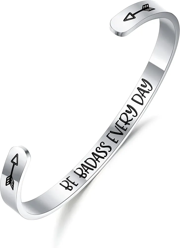 Inspirierende Armbänder für Frauen Motivation Mantra Zitat Manschettenarmbänder für besten Freund Mitarbeiter für Teenager Mädchen Personalisierte Ermutigung Geburtstagsgeschenk mit Box