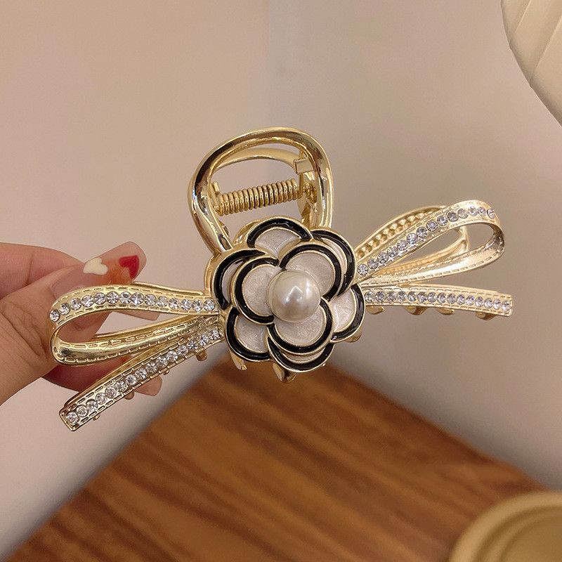 Pearl And Diamond Butterfly Grab Clip Delicate Öl Tropfen