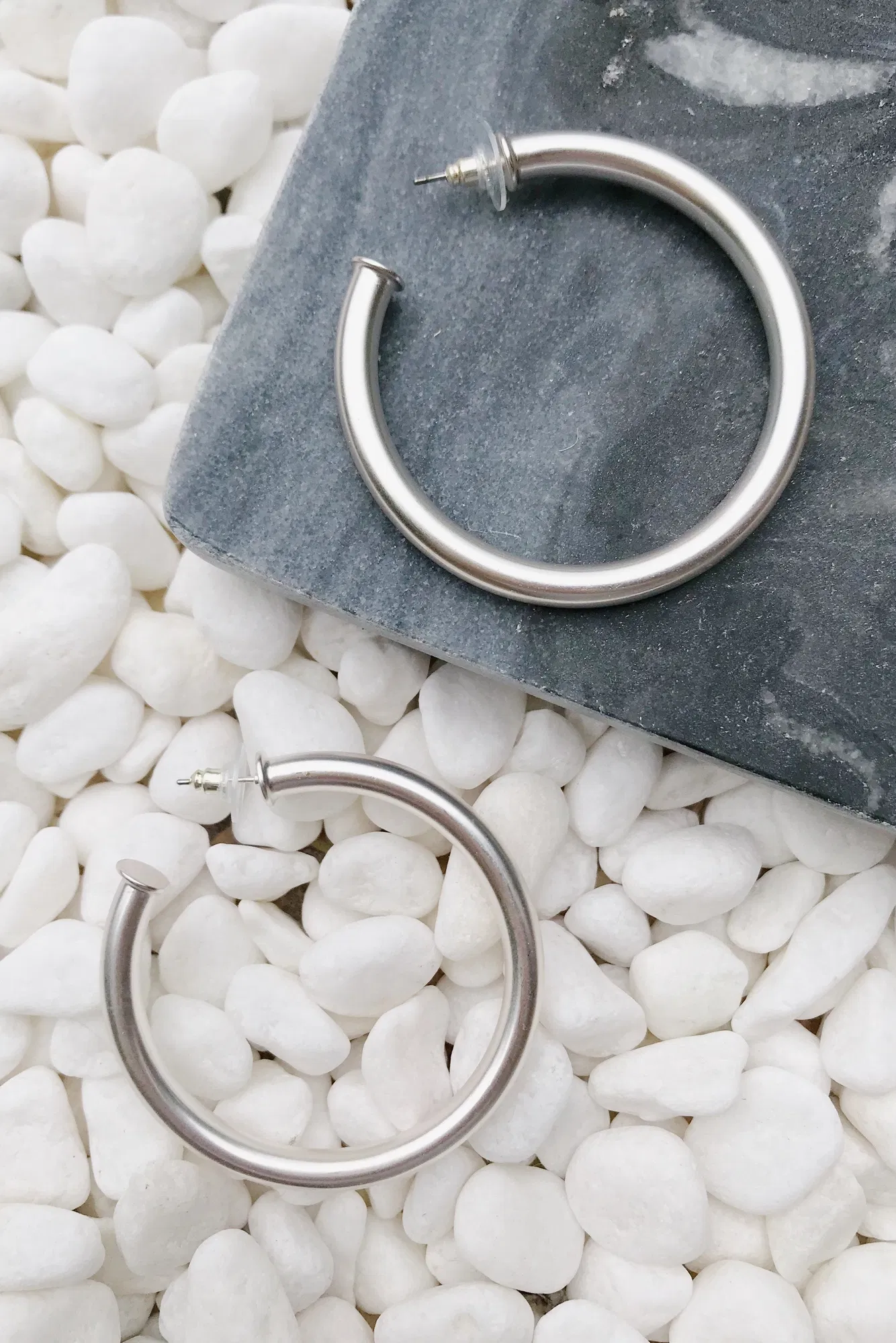 Upper Class Taste Hoop Ohrringe, großes Silber