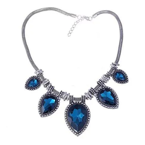 BeYOUtiful Kristall und Antike Silber Stil Statement Halskette