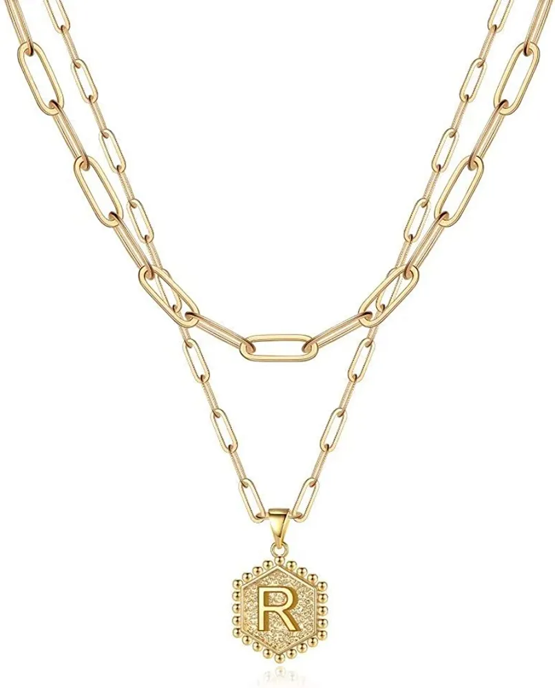 Dainty Layered Initial Halskette für Frauen; 14K Gold Plated Paperclip Ketten Halskette Einfache süße Sechseck Brief Anhänger Initial Choker Halskette Gold Layered Halskette für Frauen