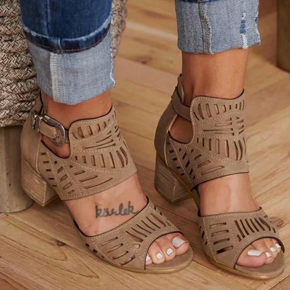 Cutout geschnitzt Dicke Absätze Sandalen in 4 Farbwahlen