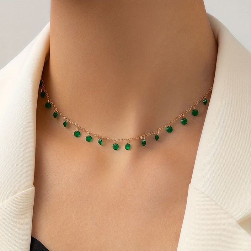 St. Patrick 's Day Vintage Unregelmäßige Grüne Anhänger Halskette Halskette Choker
