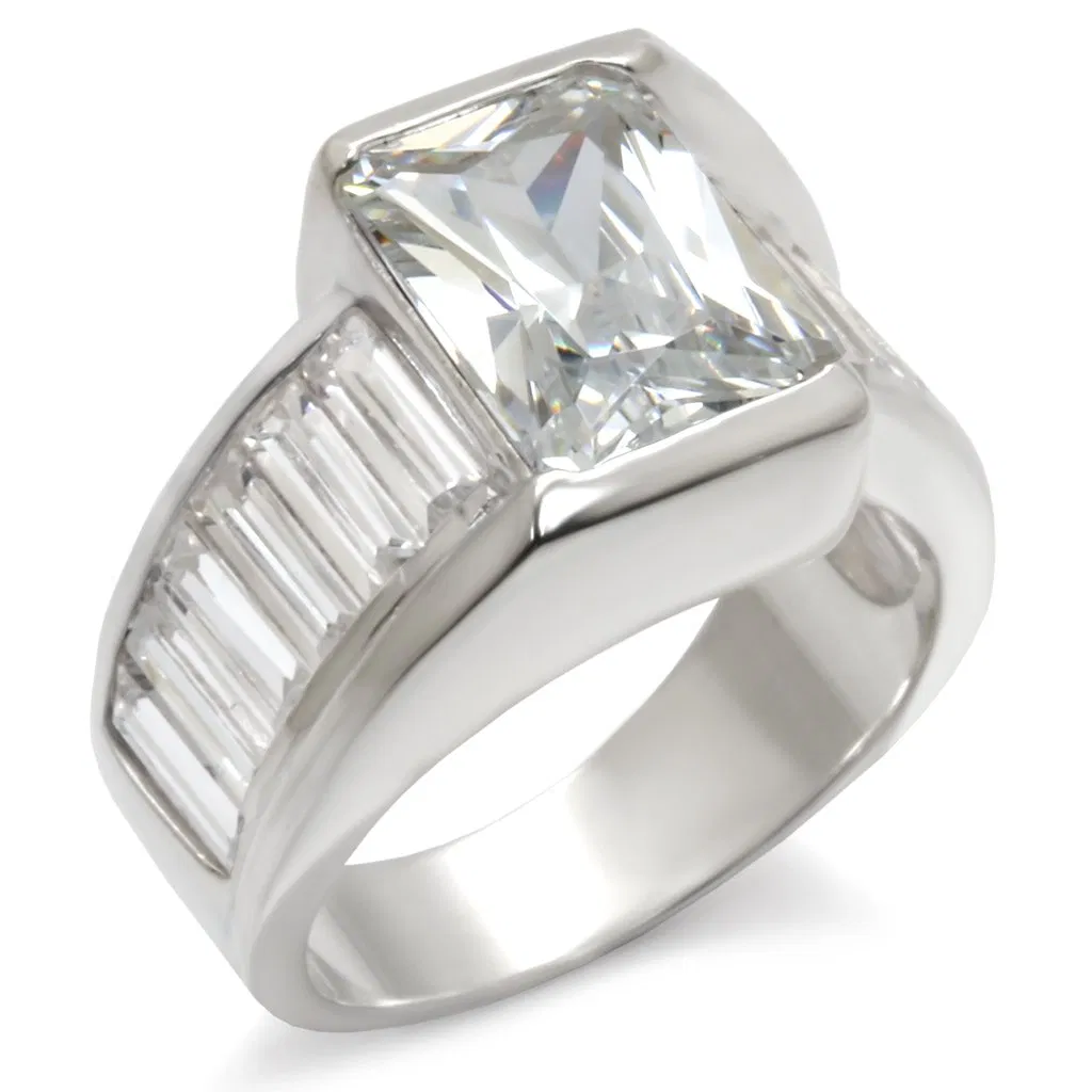 30331 - Hochpolierter 925 Sterling-Silberring mit AAA-Klasse CZ in Clear
