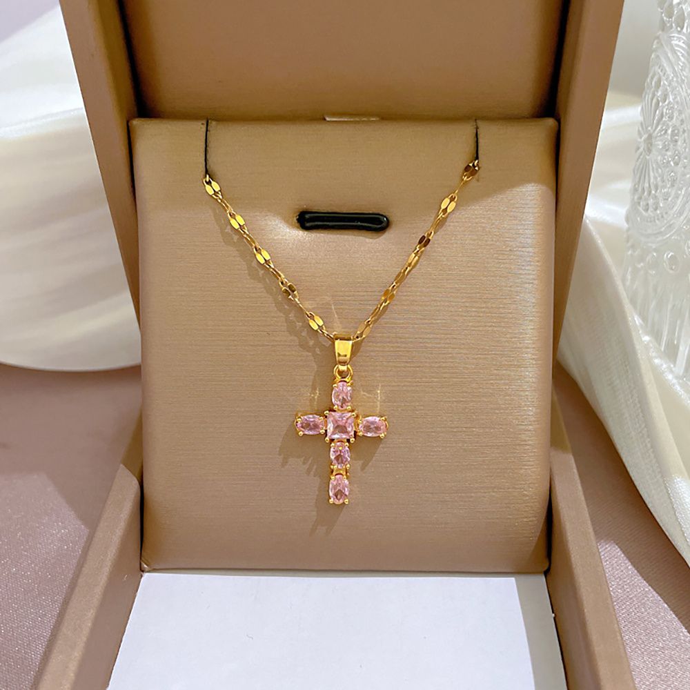 Bringen Sie Glück in Ihr Leben mit unserem eingelegten Rhinestone Lucky Prayer Cross Pendant Kette - Perfektes Unisex-Schmuckgeschenk aus Edelstahl mit 18 - Karat-Gold