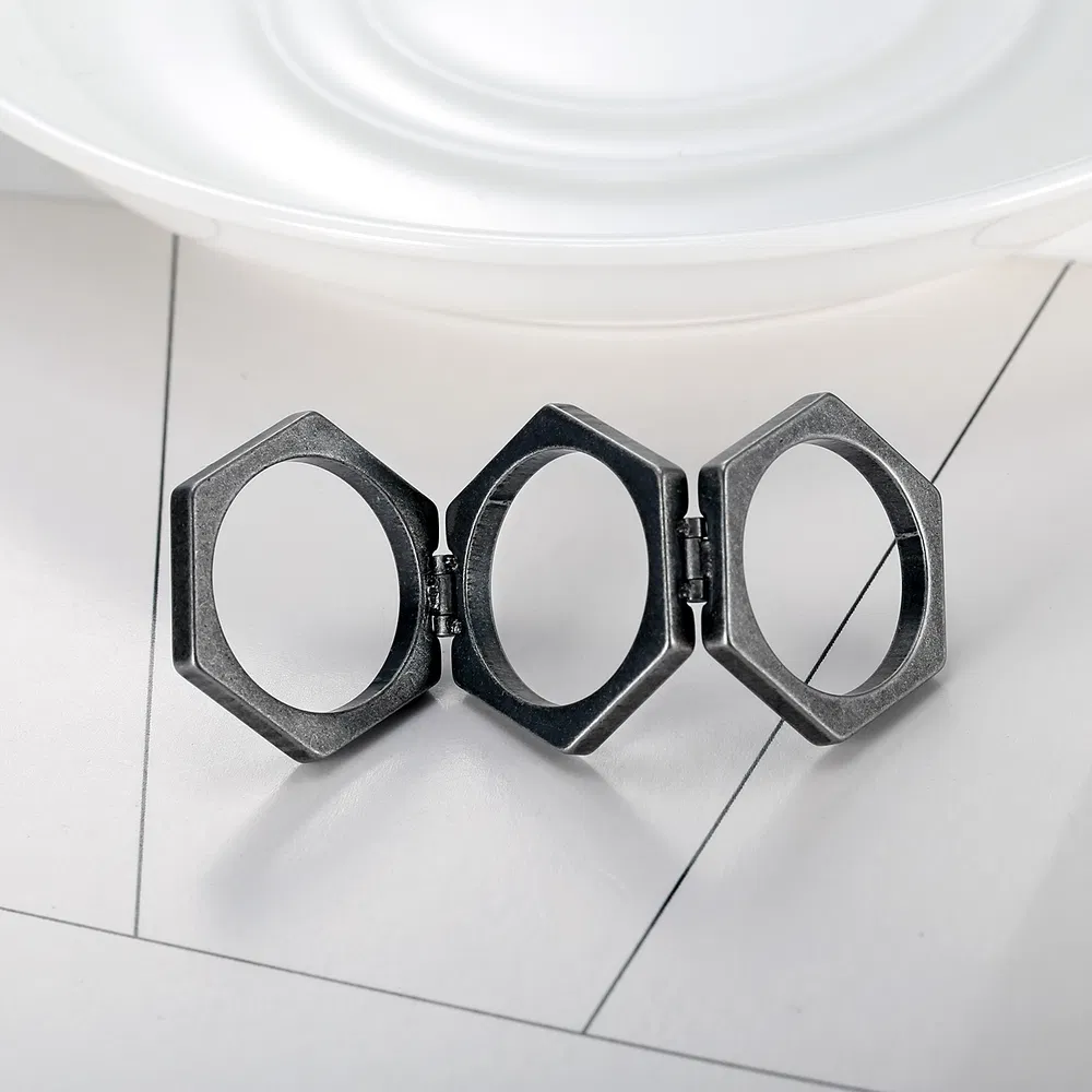Multilateraler einfacher Retro Titan Steel Men Ring