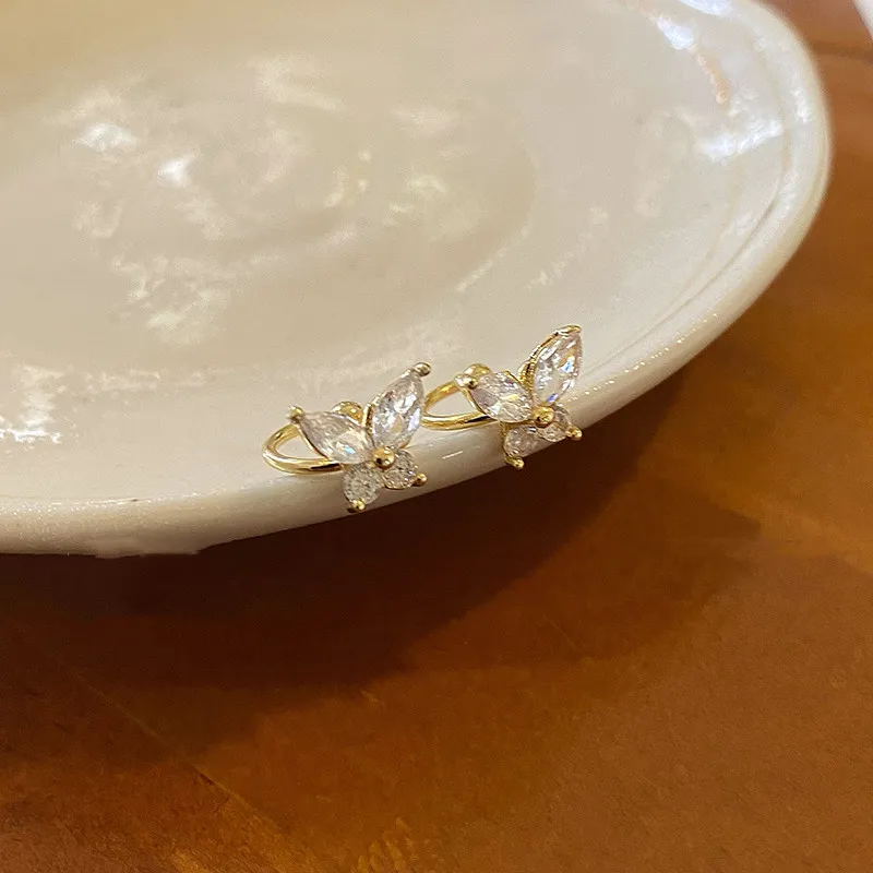 Exquisite Zircon Butterfly Pierced Ohr Clips