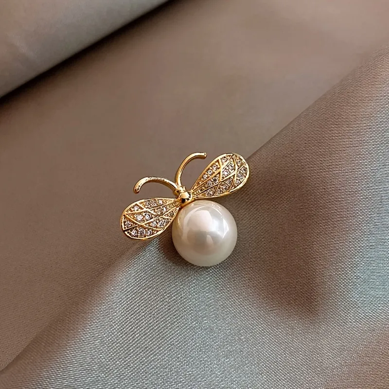 Bee Brooch Fashion Brooch Pin DIY Craft Schmuck Faux Pearl Kleidung Pins Insekt Themed Pin Abzeichen Für Hochzeit Kleidung Lieferungen Dekorative Accessoires