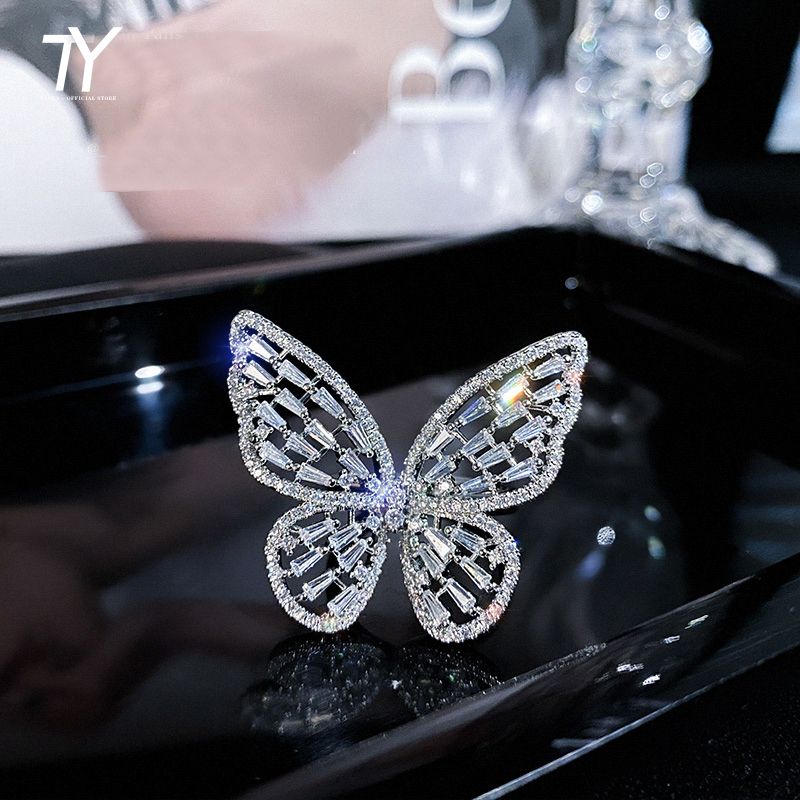 Smart und elegante Schmetterlings-Design Silberfarbe offene Ringe für Damen Koreanische Mode Schmuck Goth Accessoires Mädchen Luxus Ring