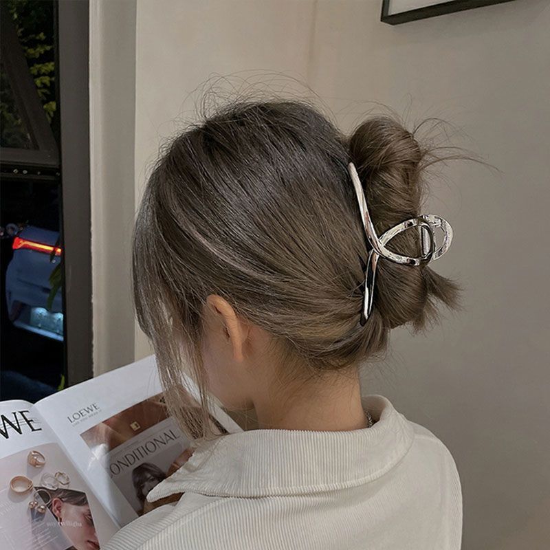 Große Metall Haarspin Female Shark Clip Die Rückseite des Kopfes