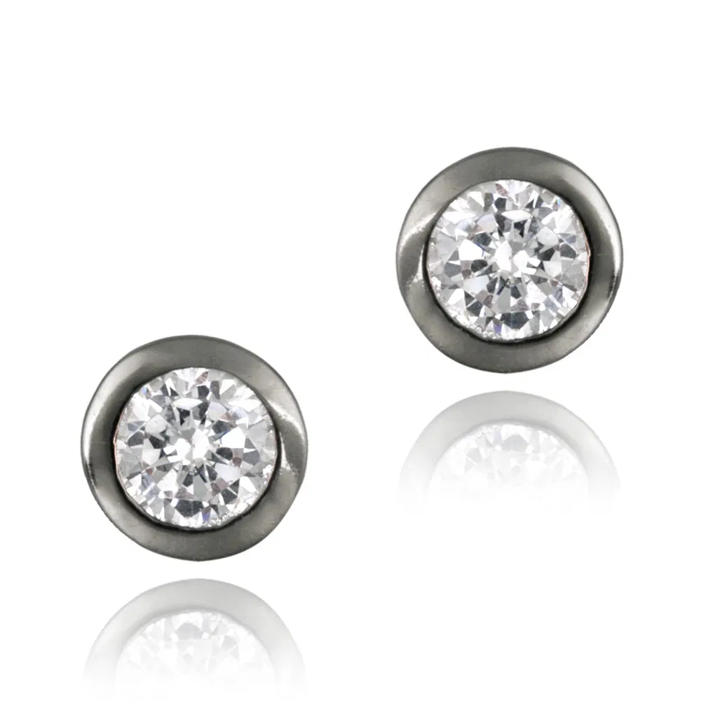 Sterling Silber CZ Round Bezel Stud Ohrringe