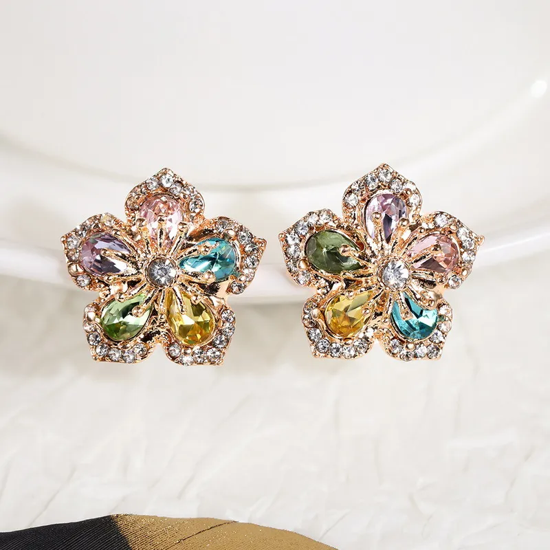 Pink Petal Zircon Stud Ohrringe Personalisierte Blumen