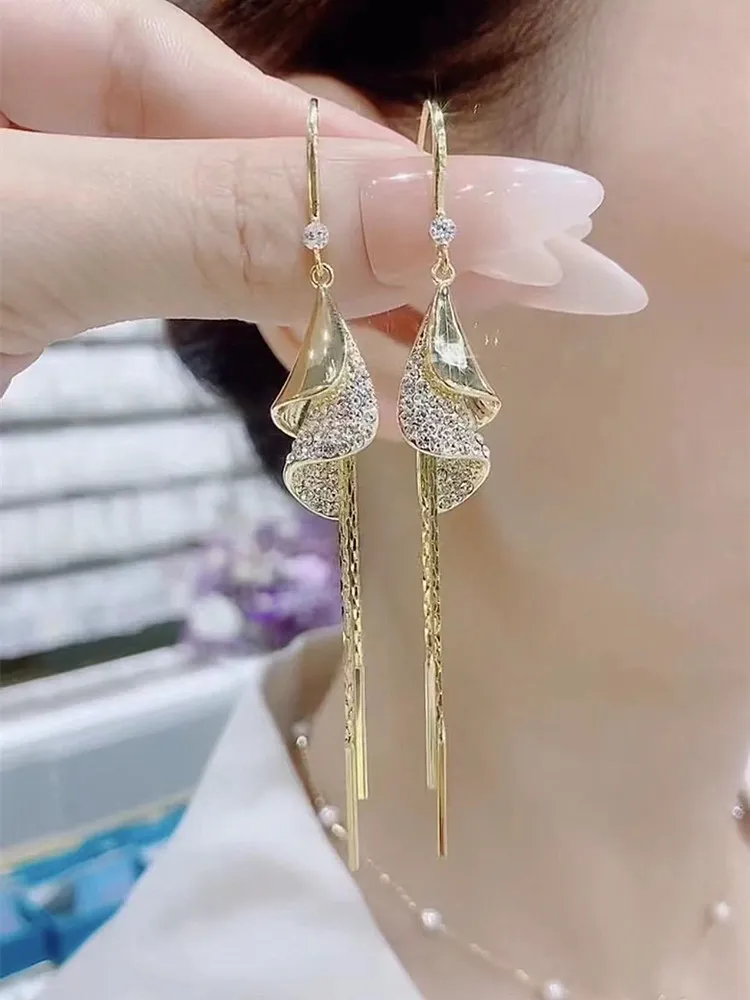 Trendy Long Fringed Temperament Fashion Design Ohrringe