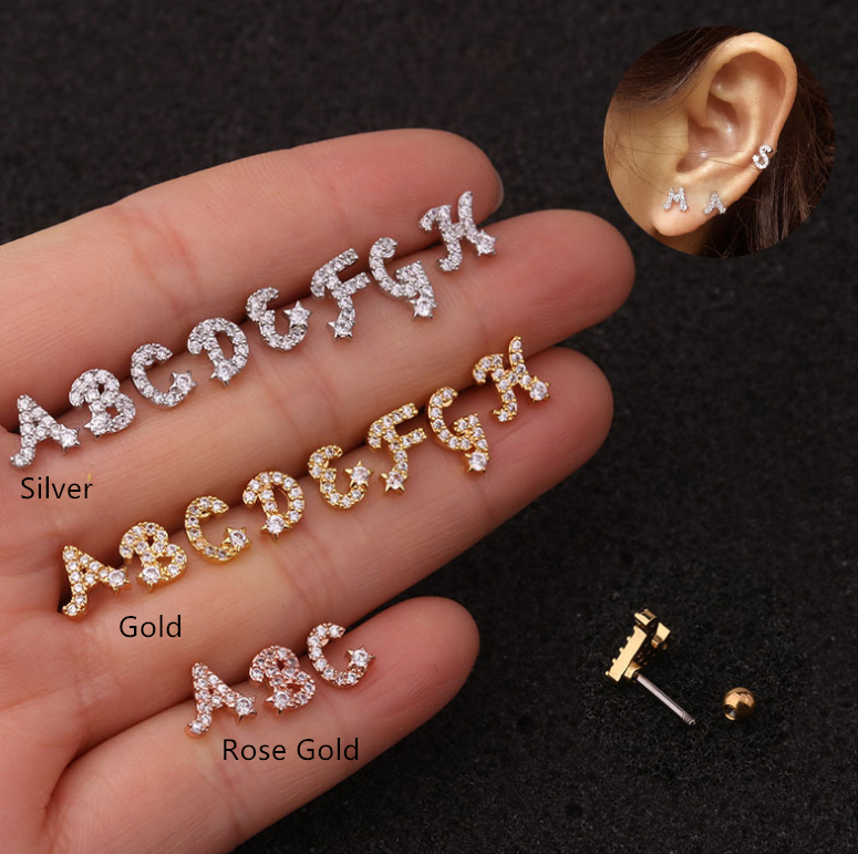 26 Englisch Alphabet Ohrringe Mikro-Einlaid Zirkon-Schraub Ohrringe weibliche Edelstahl Ohr Knochen-Sticks