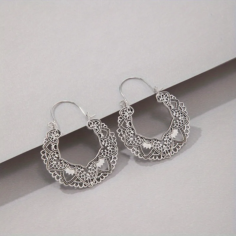 Übertriebenen Vintage Boho Flower geschnitzt Hoop Dangle Ohrringe für Frauen Dekor 1Pair