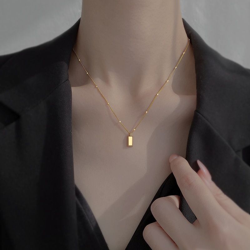 Erhöhen Sie Ihren Stil mit unserer hypoallergenen goldenen Halskette für Frauen - 1 Stück hochwertigen S925 Silberstrands Schmuck