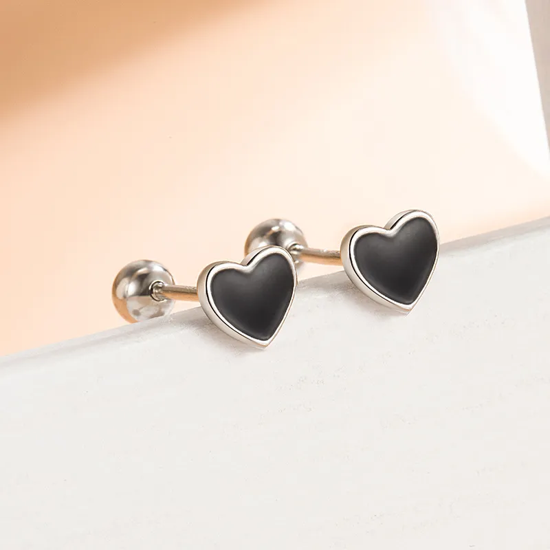 Einzigartige kleine schwarze Stud Ohrringe weiblicher Schraubknopf