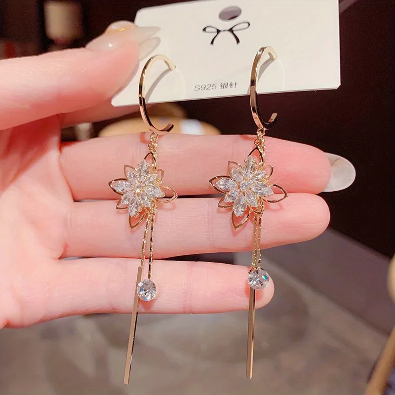 Elegante Blumen-Zirkon - Ohrringe für Frauen 925 Silberplated Party-Schmuck - Geschenk