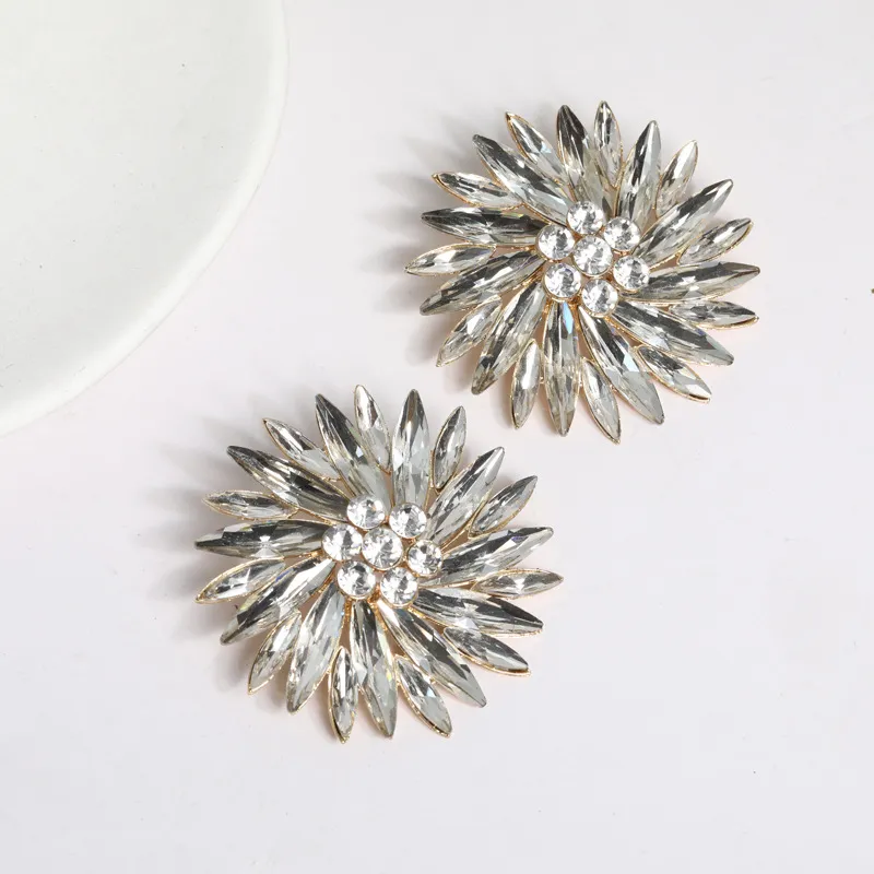 Frauen Mode Freizeit Rhinestone schöne Blumen Modellierung Ohrringe