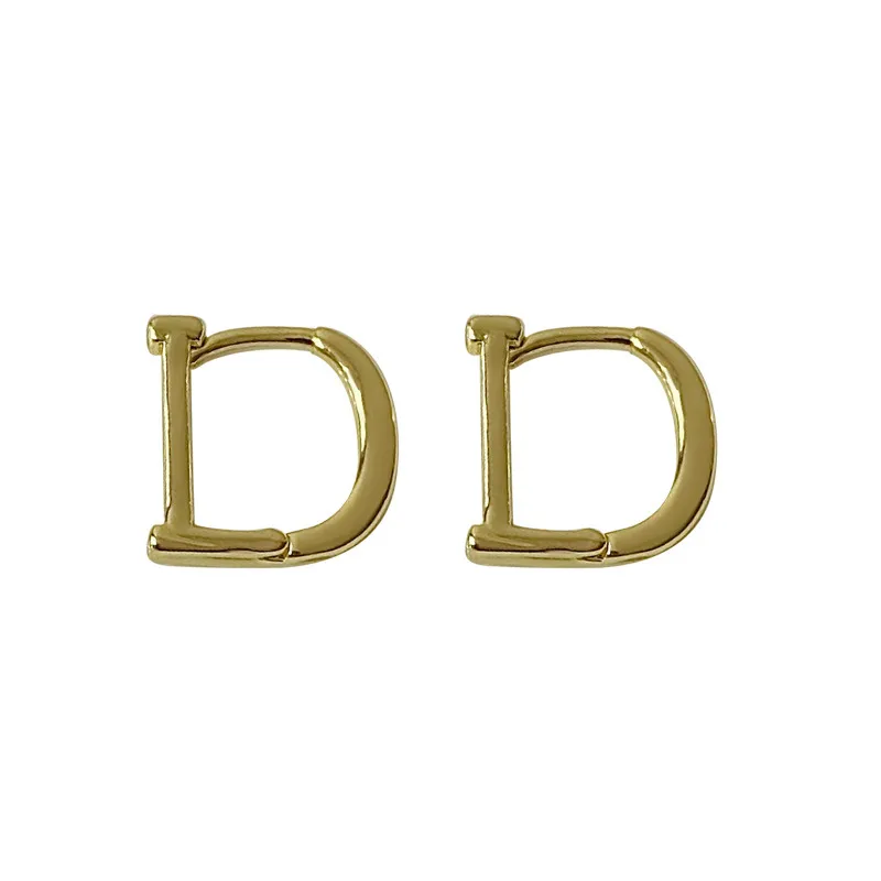 Brief D Hoop Ohrringe Dainty Simple Alphabet Initial Jewelry Gift für Frauen