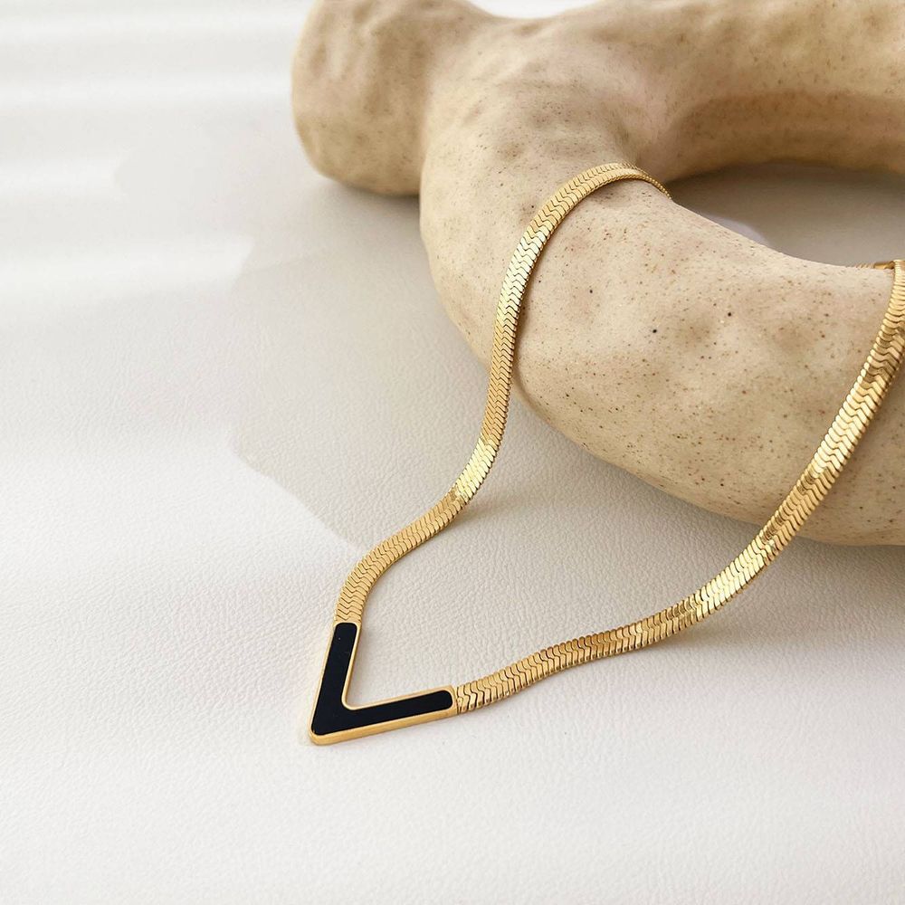 Edelstahl V-förmige Damen-Hals - Halskette, Luxus und High-End - V-Hals Flach-Schlange Knochenkette für Mädchen, Edelstahl 18K Gold-vergoldete Schlange Knochenkette, geeignet für Schmuck Geschenke