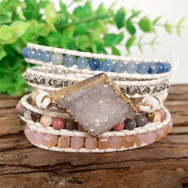 Gold gebundenes natürliches Geode Armband Boho