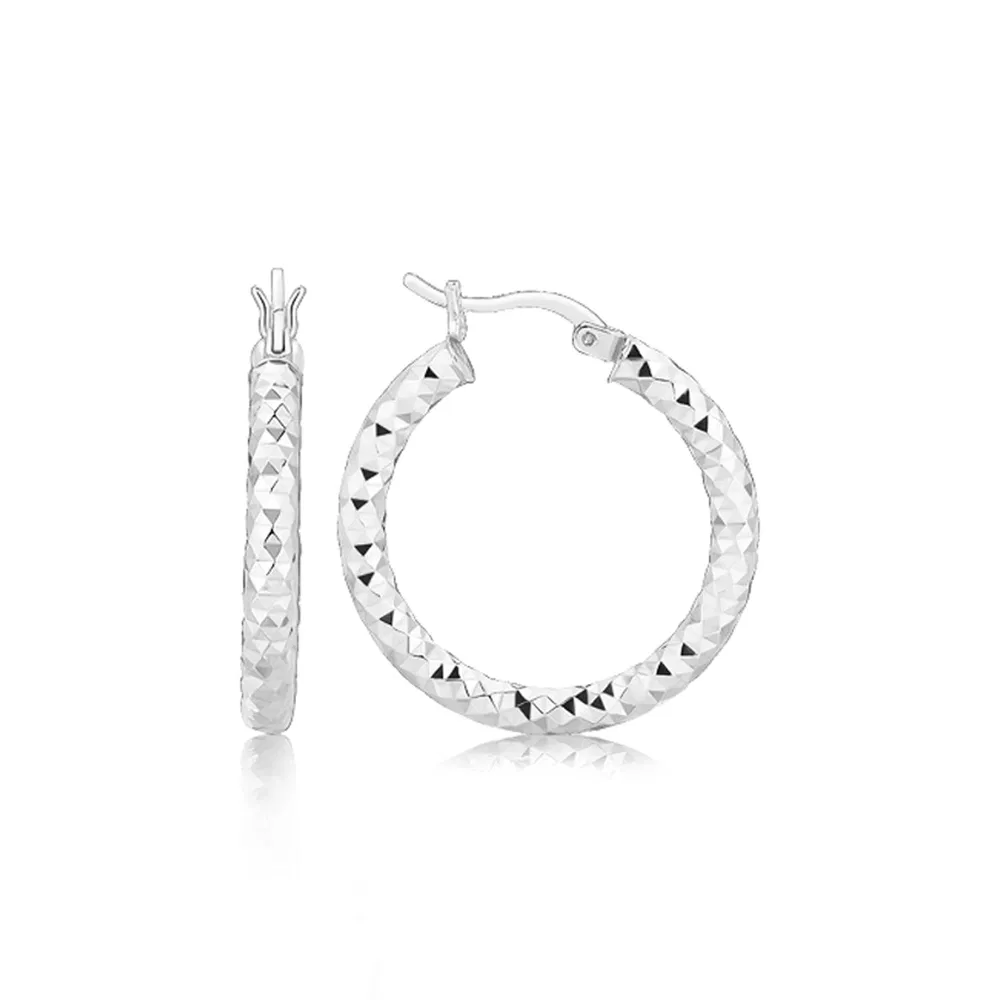 Sterling Silver Faceted Style Hoop Ohrringe mit Rhodium-Finish (3x20mm)