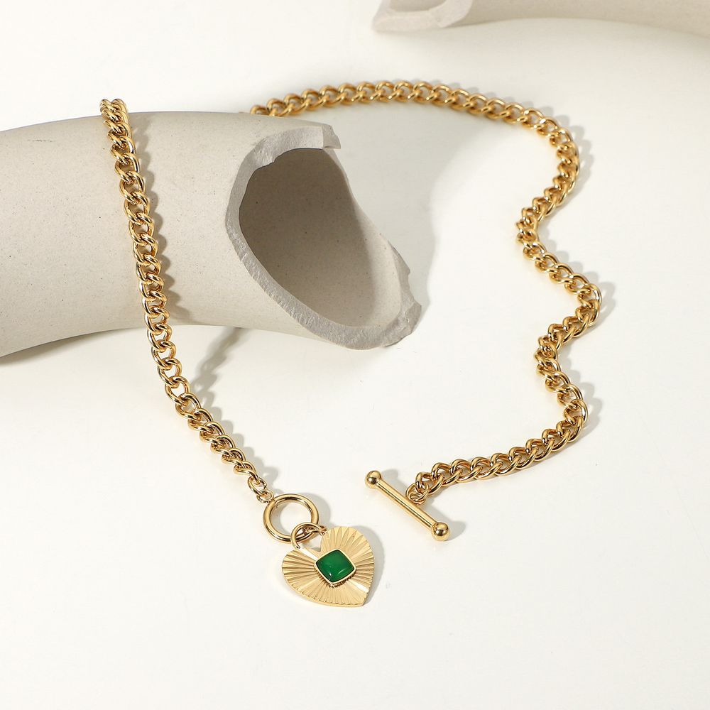 Herzförmiger Anhänger mit grünem Onyx Ot Buckle Kubanische Kette Edelstahl Halskette Frauen