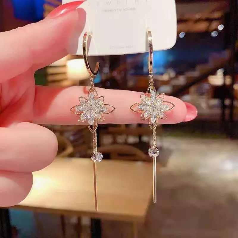 Frauen Mode Persönlichkeit Crystal Sonnenblumen Ohrringe