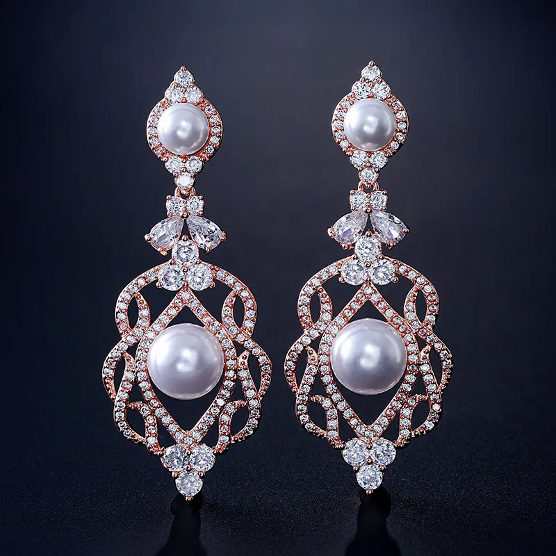 Pearl Tassel Ohrringe lange kleine Nische Design Licht Luxus-Stil Zirkon