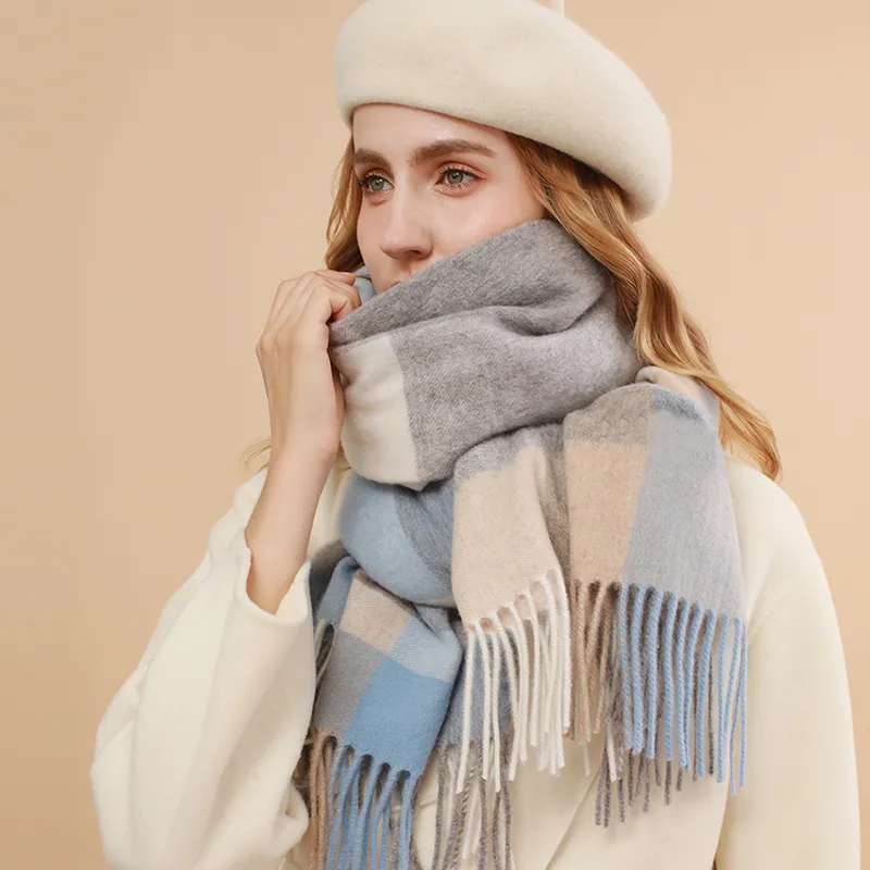 2022 Winterwolle Damen' Schals für Frauen' Luxusmarke Schals für Frauen' Fringe Turbans für Frauen' Wool Plaid Shawl Wraps Fala Cashmer