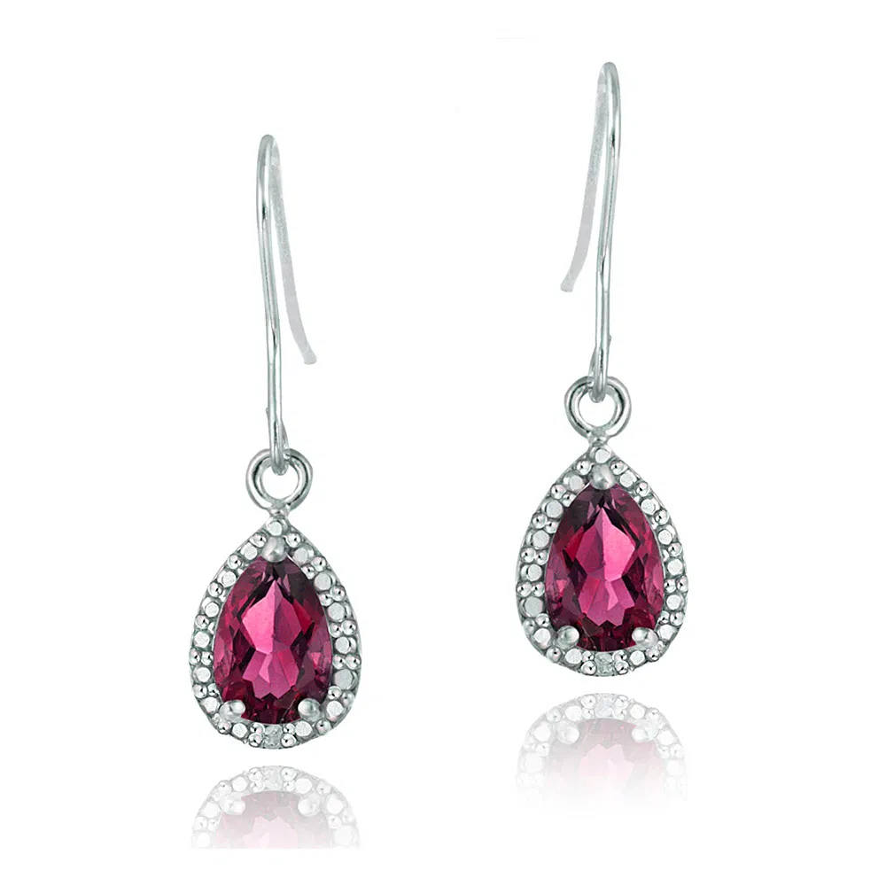 Sterling Silber geschaffen Ruby & Diamond Akzent Tränentropfen Dangle Ohrringe