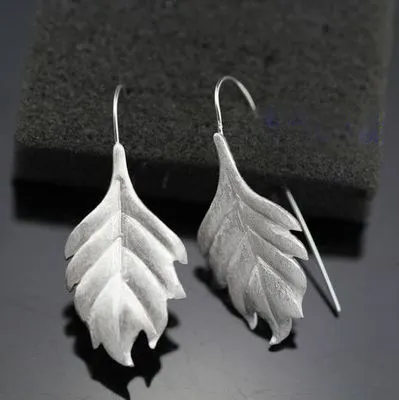 S925 Sterling Silber Thai Handwerk Blumen Ohrringe Temperament Langes Blatt Schmuck