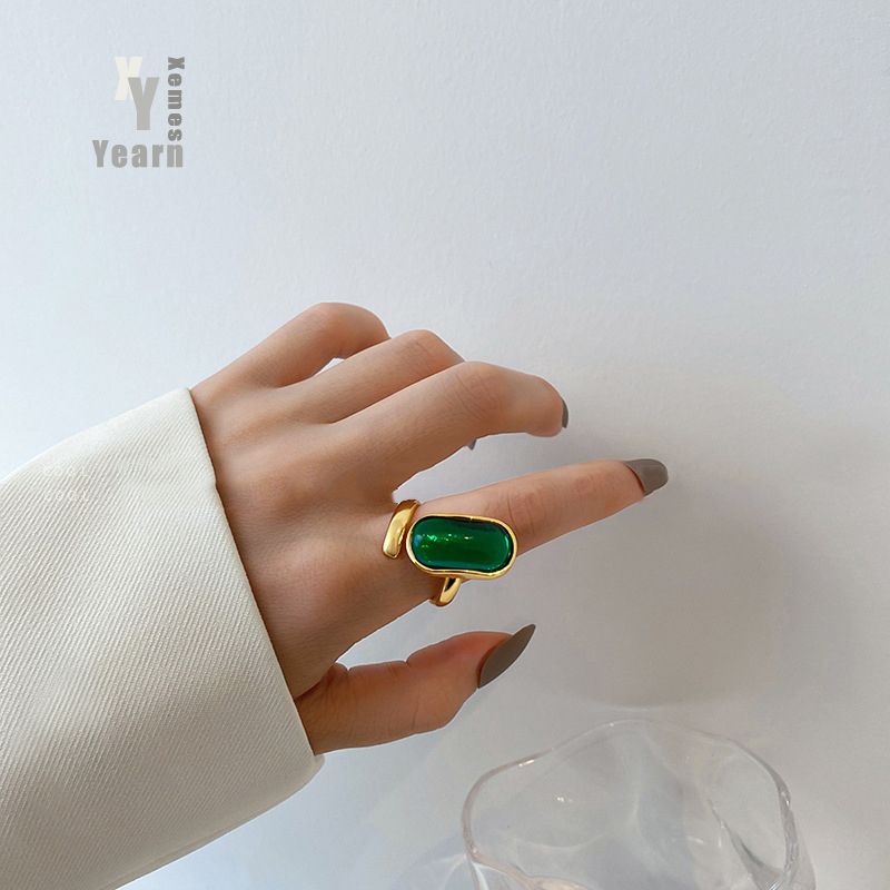 Klassische geometrische Oval Grün Imitation Juwel Goldfarbe offene Ringe für Frau Koreanische Mode Schmuck Party Girls Luxus Accessoires