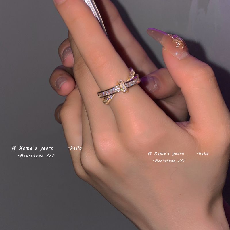 Exquisite Licht Luxus-Temperament Zirkon Knoten-Form Ringe Koreanische Mode Schmuck Hochzeitsfeier Mädchen Sexy Ringe Für Frau Geschenk