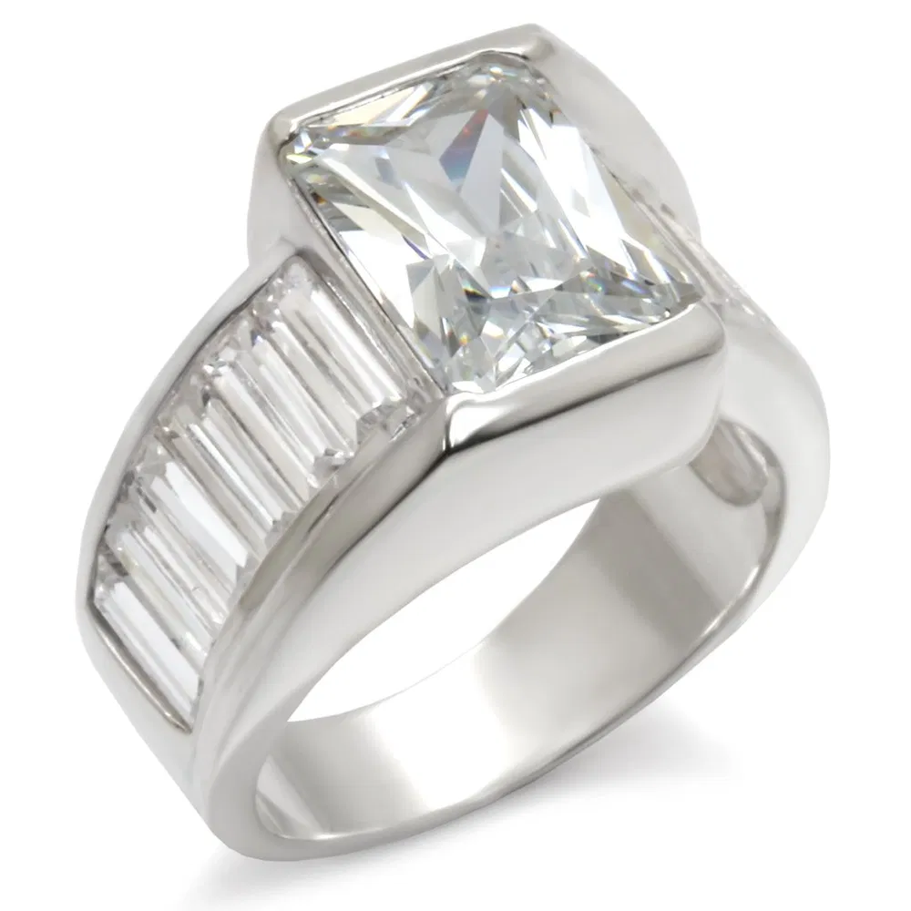 30331 - Hochpolierter 925 Sterling-Silberring mit AAA-Klasse CZ in Clear