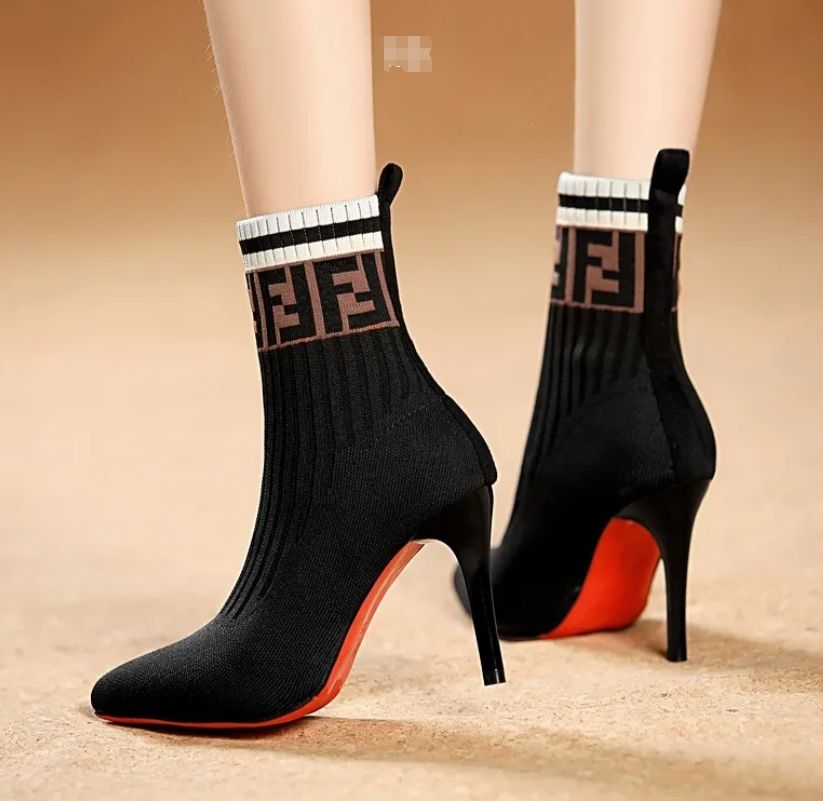 Kurze Beinstiefel Frauen Frühjahr und Herbst neue Single Boot Socken Stiefel koreanische Version von Straßenwind High Heels Fine mit allen Frauen Stiefel Flut